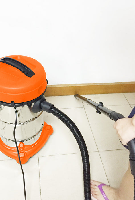 BIDONE ASPIRASOLIDI E LIQUIDI 30 LT CON PRESA SUPPLEMENTARE