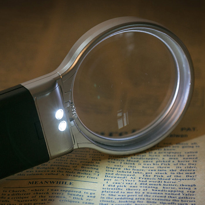 LENTE D'INGRANDIMENTO CON LUCE