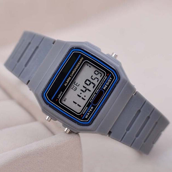 MULTIFUNCTION DIGITAL WATCH